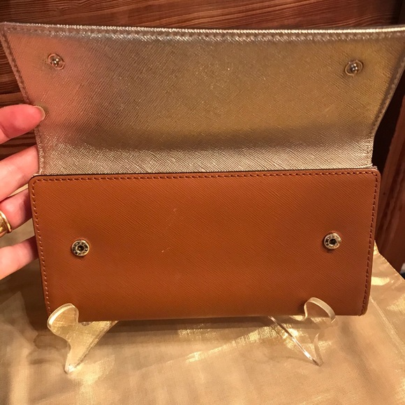 Tory Burch brown snap wallet - Picture 2 of 4